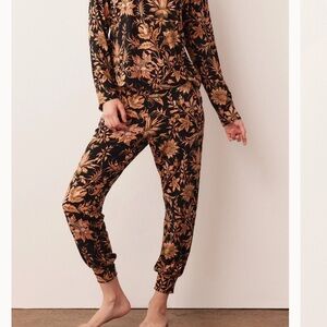 Mason Grey LA Shari PJ Set | Damask Floral Lounge Set in Black and Gold